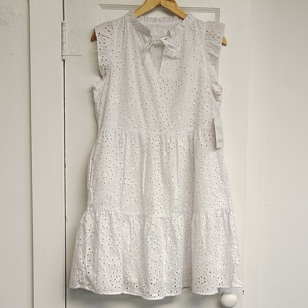 Time and Tru White Eyelet Tie-Neck Sleeveless Dress